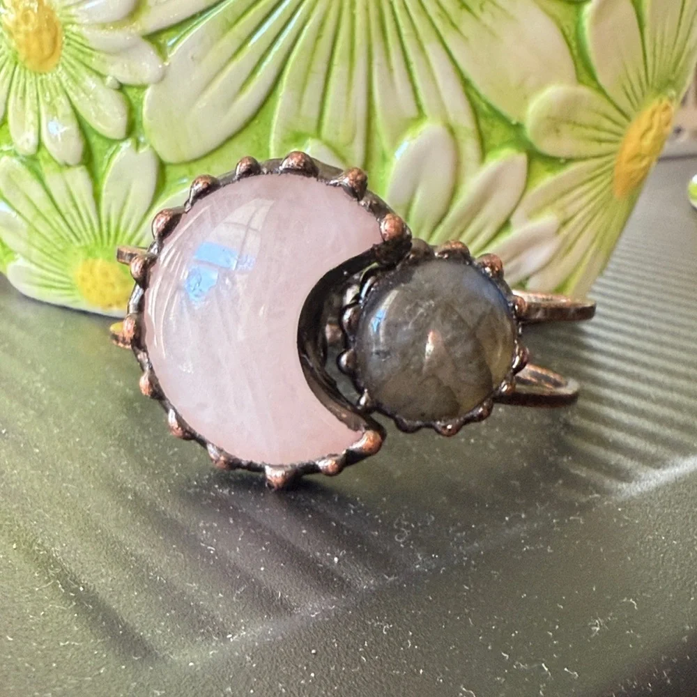 Handcrafted Boho Western Chic Copper Colored Natural Stone Clamper Bracelet - Picture 6 of 6